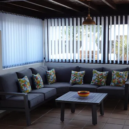 Endearing Lanzarote Dorada 3 Bedrooms Private Pool Sun Terrace Hot Tub Villa