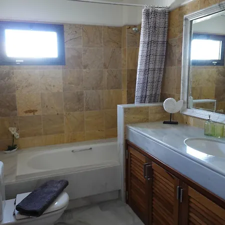 Endearing Lanzarote Dorada 3 Bedrooms Private Pool Sun Terrace Hot Tub * Playa Blanca (Lanzarote)