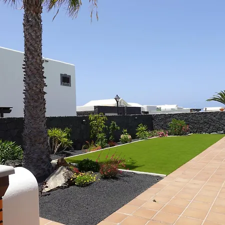 Villa Endearing Lanzarote Dorada 3 Bedrooms Private Pool Sun Terrace Hot Tub