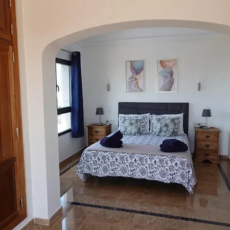 Villa Endearing Lanzarote Dorada 3 Bedrooms Private Pool Sun Terrace Hot Tub