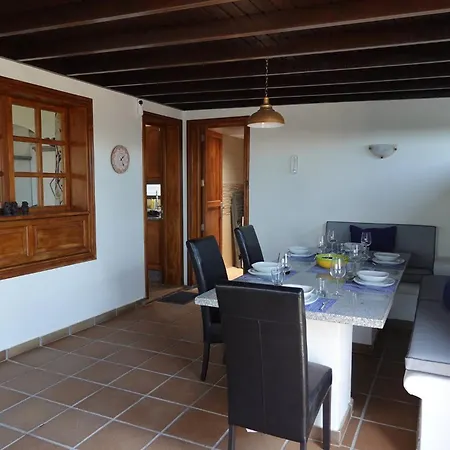 Endearing Lanzarote Dorada 3 Bedrooms Private Pool Willa Playa Blanca (Lanzarote)